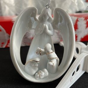 Angel w/Holy Family Ornament
